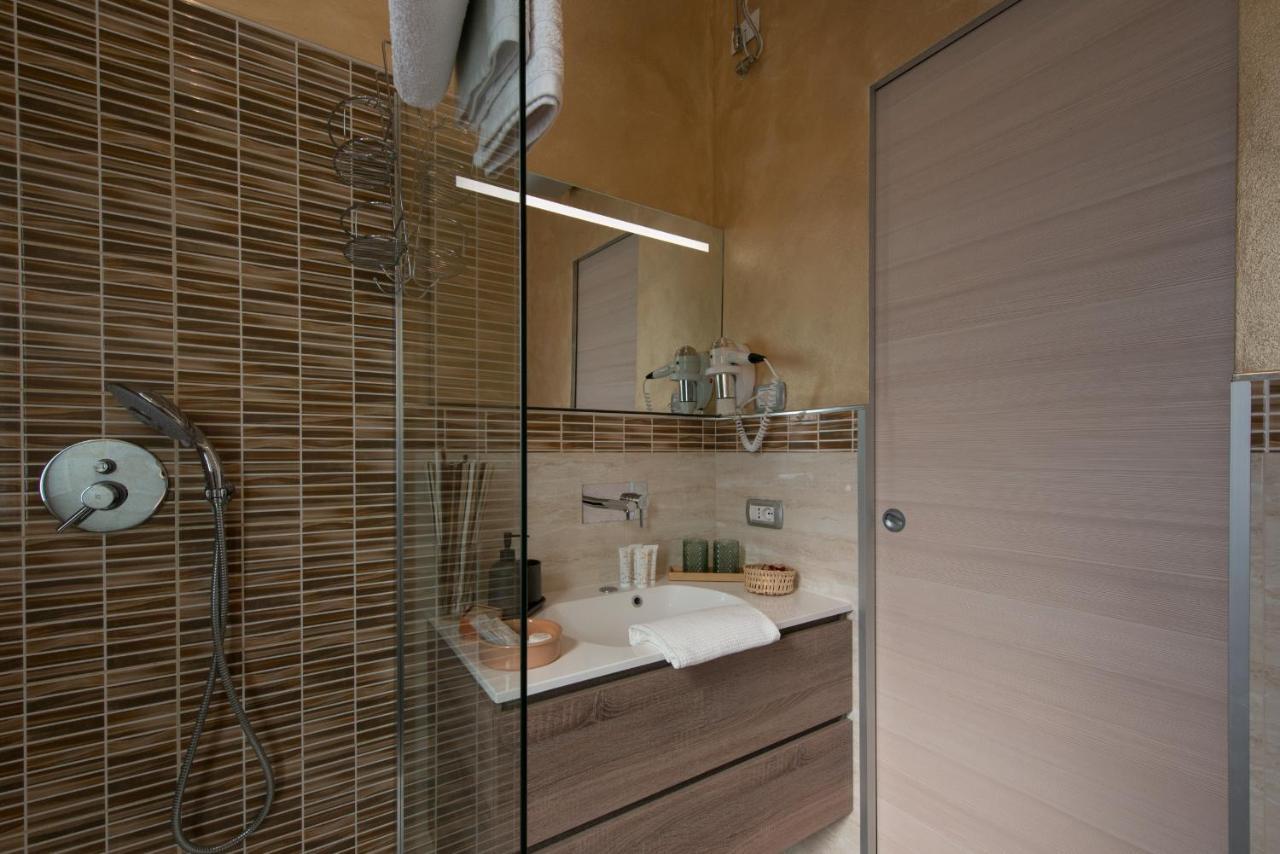 Zona Apartment *